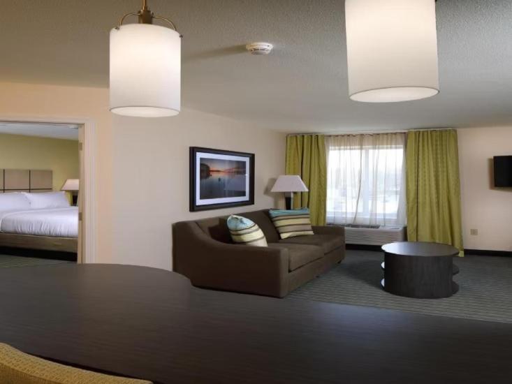 Candlewood Suites - Newark South - University Area By Ihg Eksteriør billede